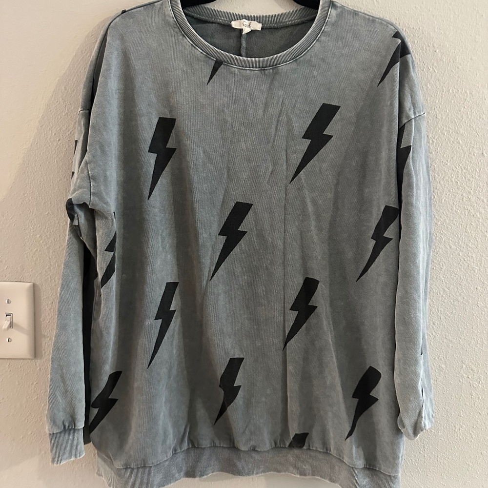 A9 - 488 Easel Los Angeles -Vintage Lightening Bolt Sweatshirt, Lg